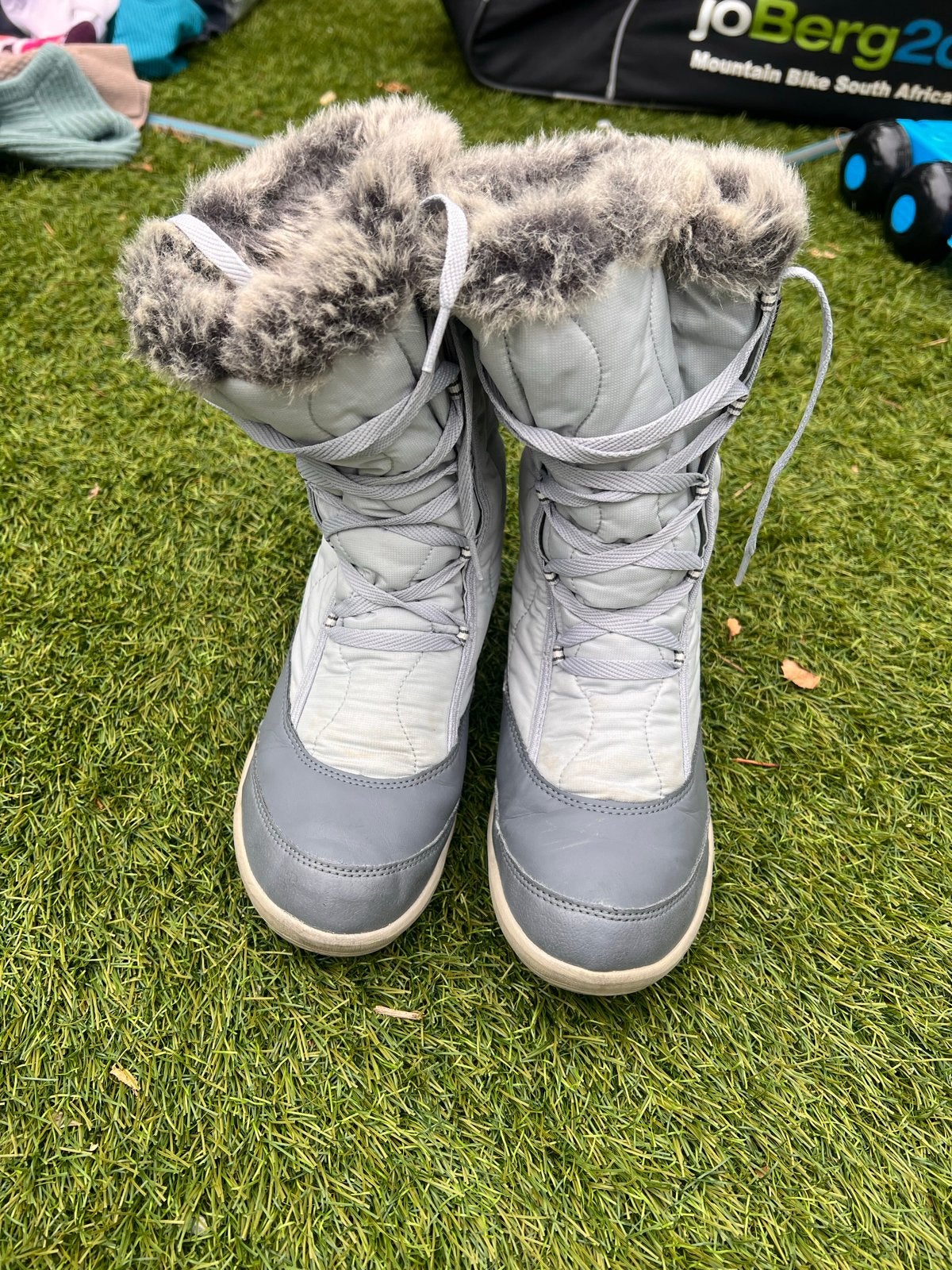 Quechua Snowboots - Grijs - Maat 39, Ophalen of Verzenden, Gedragen, Grijs, Snowboots