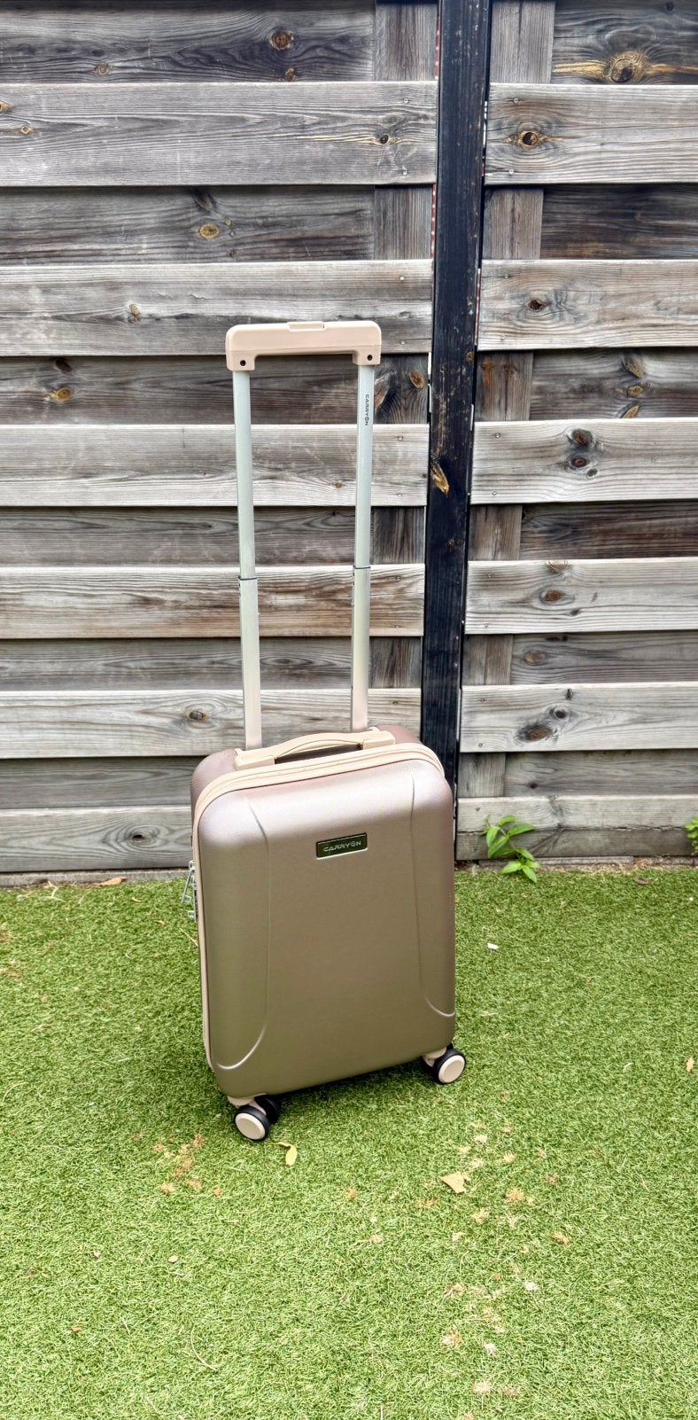 Nieuwe CarryOn skyhopper koffer, Ophalen of Verzenden, Nieuw, Hard kunststof, Wieltjes