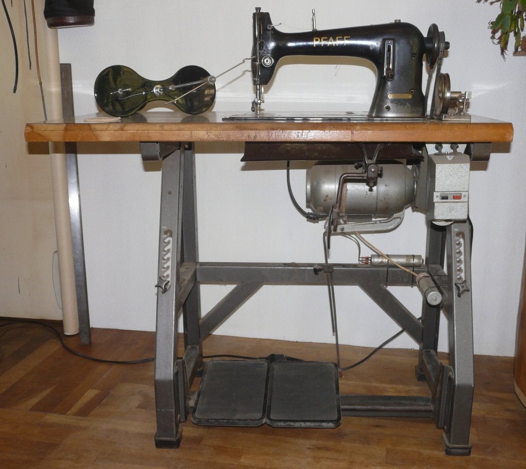 Pfaff industrieel naaimachien, Ophalen, Naaimachine, Industrieel, Gebruikt