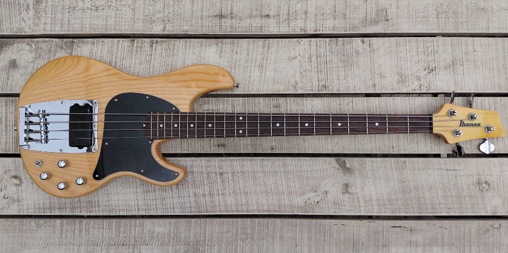 Ibanez ATK basgitaar, Muziek en Instrumenten, Snaarinstrumenten | Gitaren | Bas, Ophalen of Verzenden, Zo goed als nieuw, Elektrisch