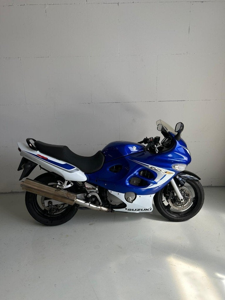 Suzuki GSX600F Onverprutst en uitstekend onderhouden, Occasion, 4 cilinders, Motorrijbewijs A, Bedrijf