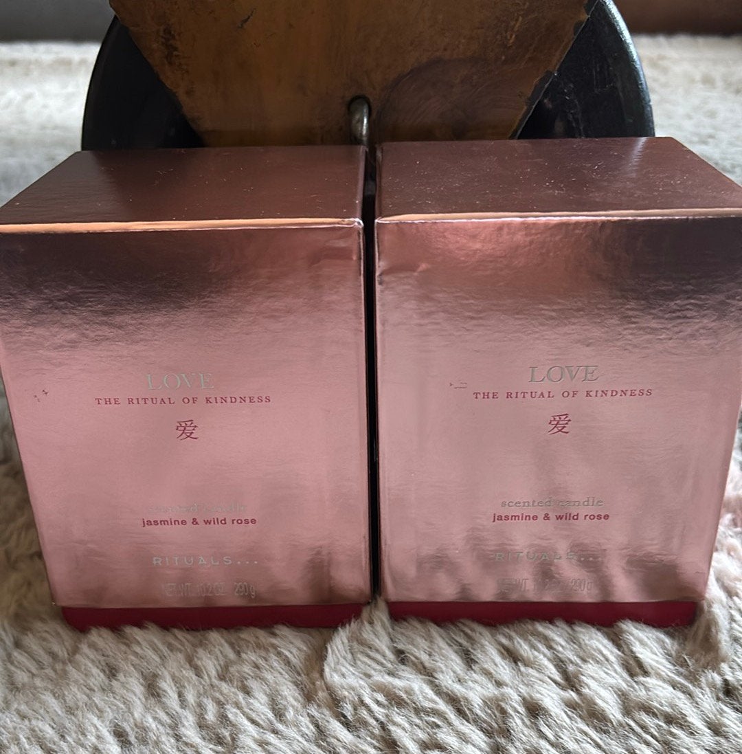 Rituals | Love - Kaars 290 Gram, Huis en Inrichting, Woonaccessoires | Kandelaars en Kaarsen, Ophalen of Verzenden, Nieuw, Overige materialen