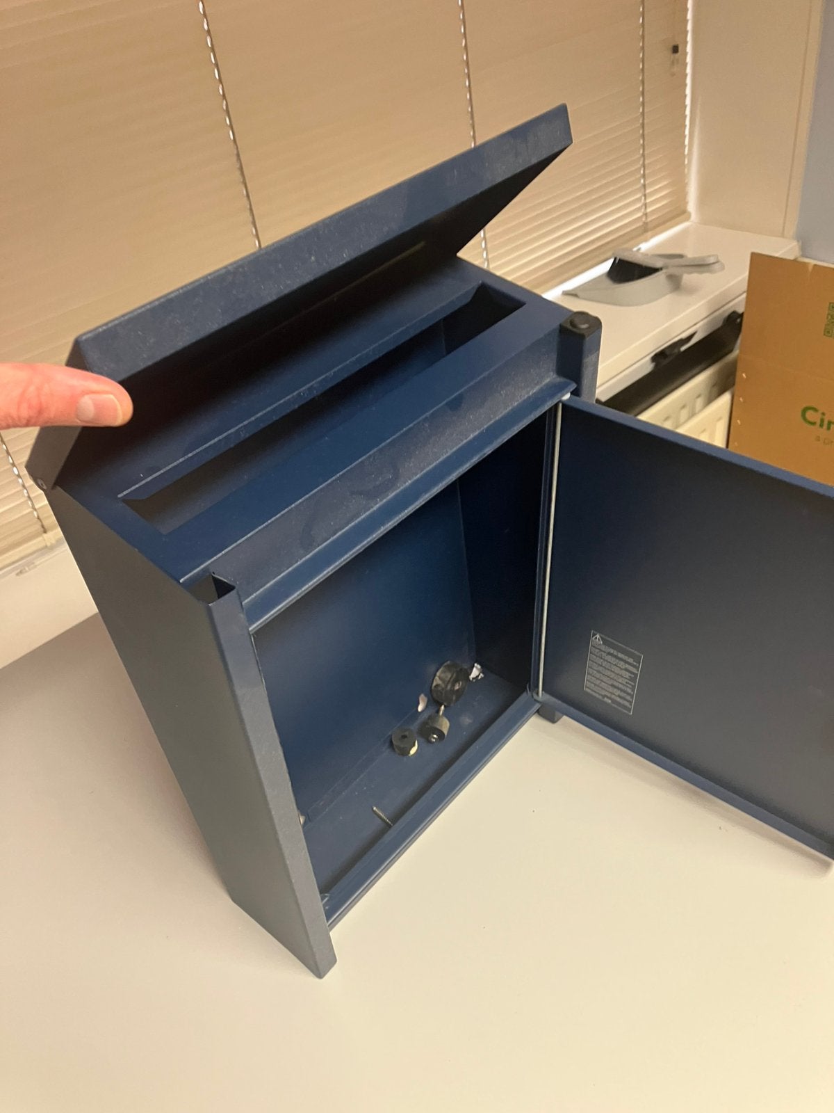 Wand brievenbus, brabantia, Ophalen, Zo goed als nieuw, Aluminium, Wandbrievenbus
