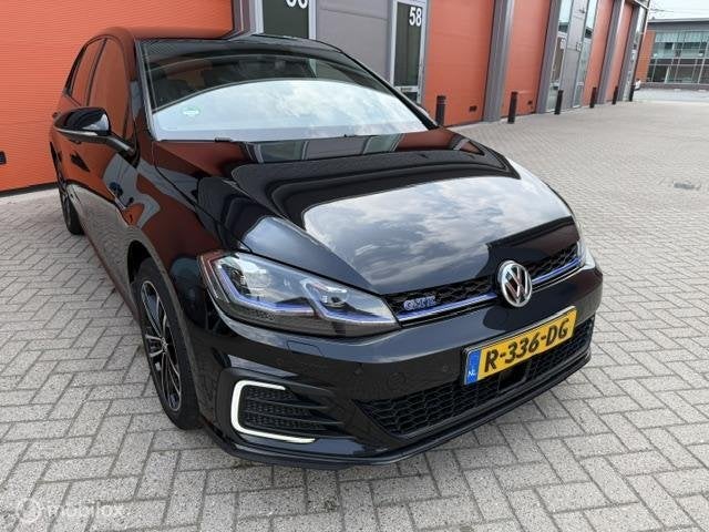 Foto 11 van Volkswagen Golf 1.4 TSI PHEV GTE BJ 12-12-2018 KM NAP EXTR