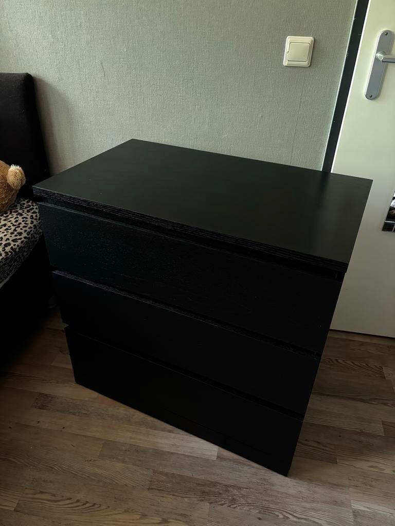 IKEA Malm ladekast zwart - 3 lades, Huis en Inrichting, Kasten | Ladekasten, Ophalen, 50 tot 100 cm, Zo goed als nieuw, 3 of 4 laden