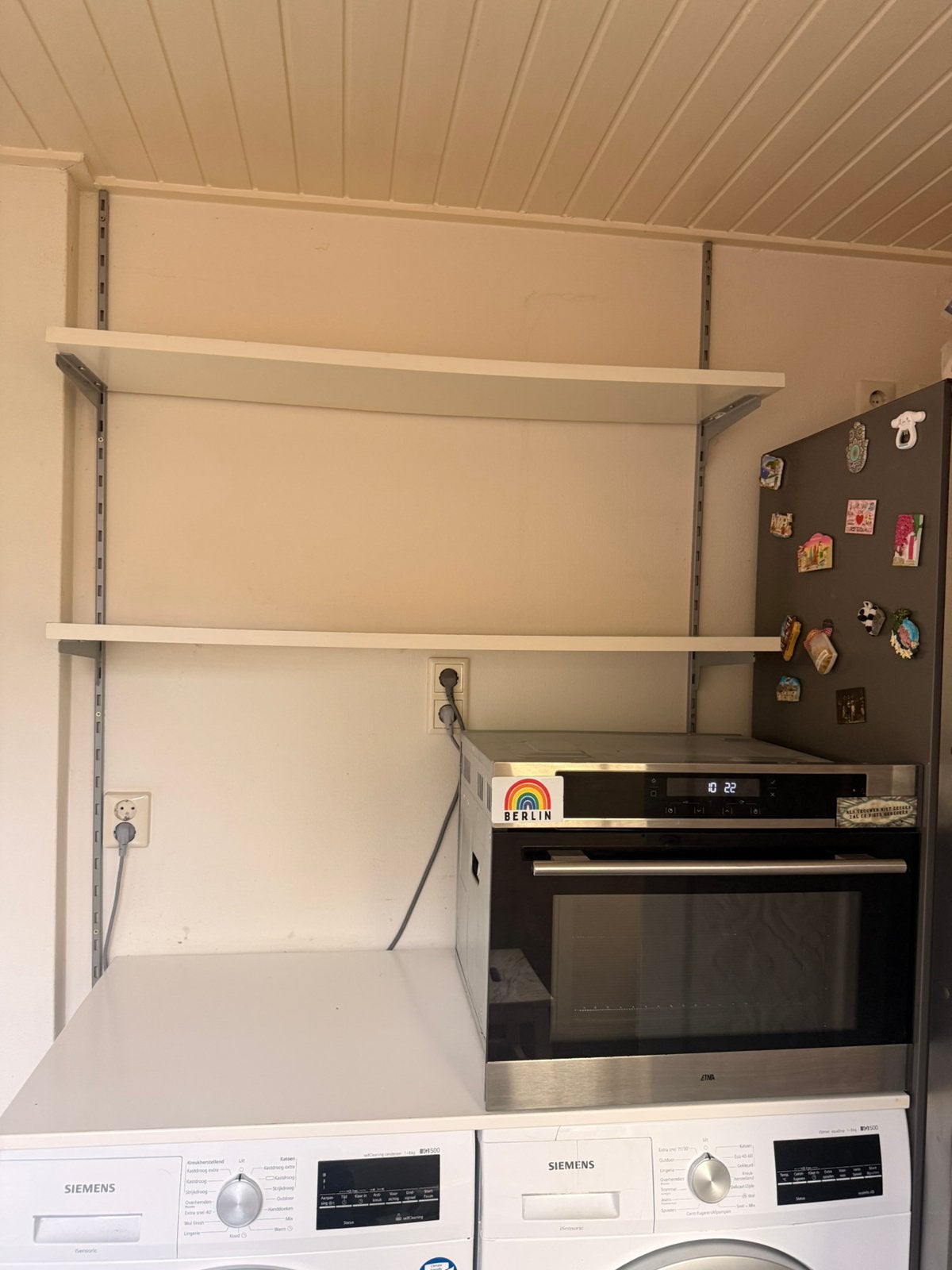 Gratis IKEA opbergsysteem - planken en rails, Huis en Inrichting, Woonaccessoires | Wandplanken en Boekenplanken, Ophalen, Gebruikt