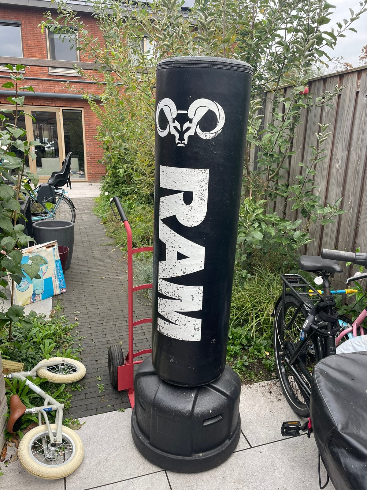 Bokspaal RAM gebruikt, Ophalen, Gebruikt, Bokszak