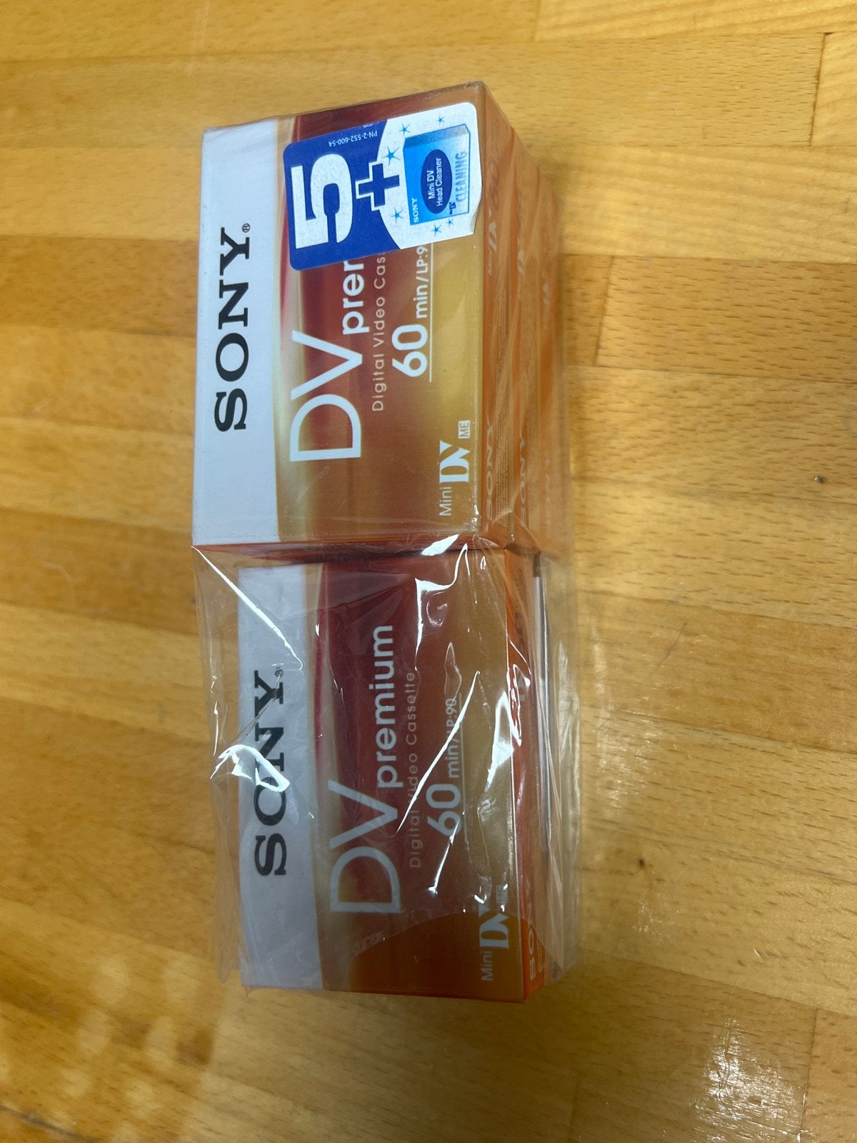Nieuwe Sony Mini DV Tapes - 5 stuks, 60 min, Mini dv, Nieuw, Ophalen of Verzenden, Band, Disc of Geheugen
