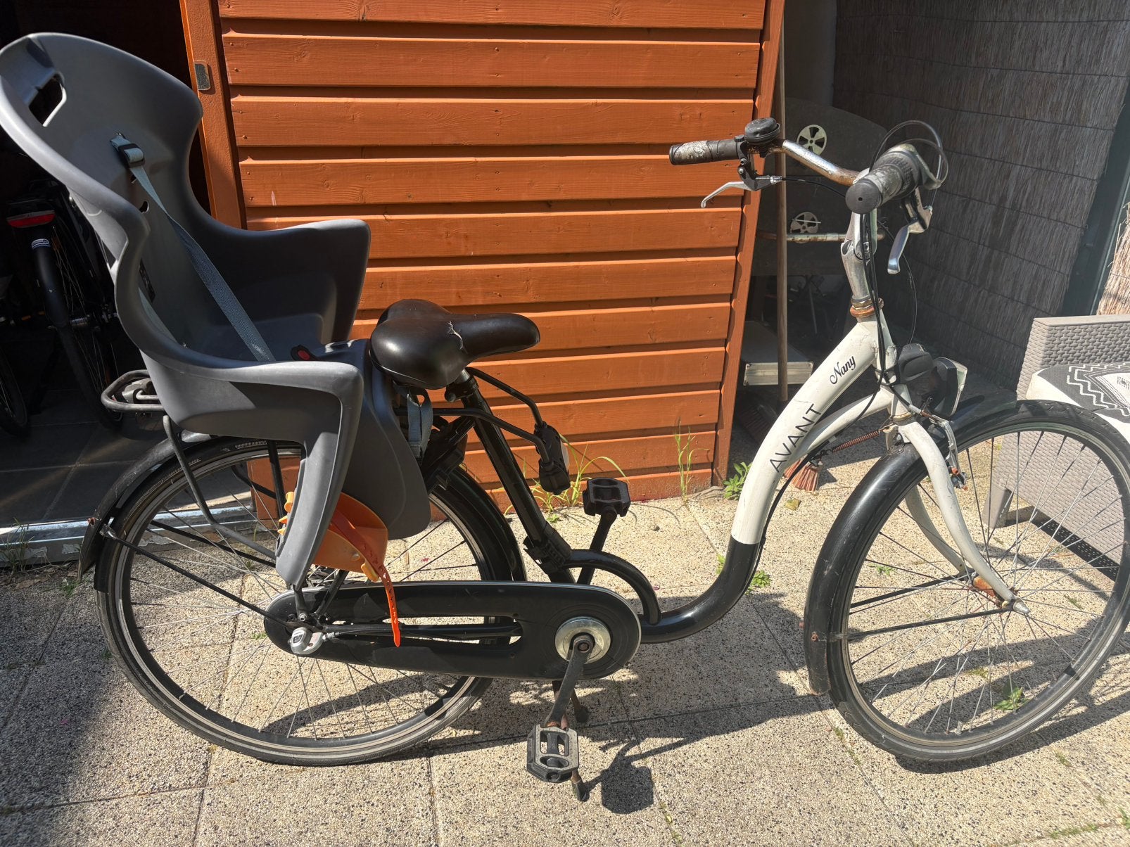 Damesfiets met kinderzitje, 2 zitjes, 56 cm of meer, Zo goed als nieuw, Ophalen