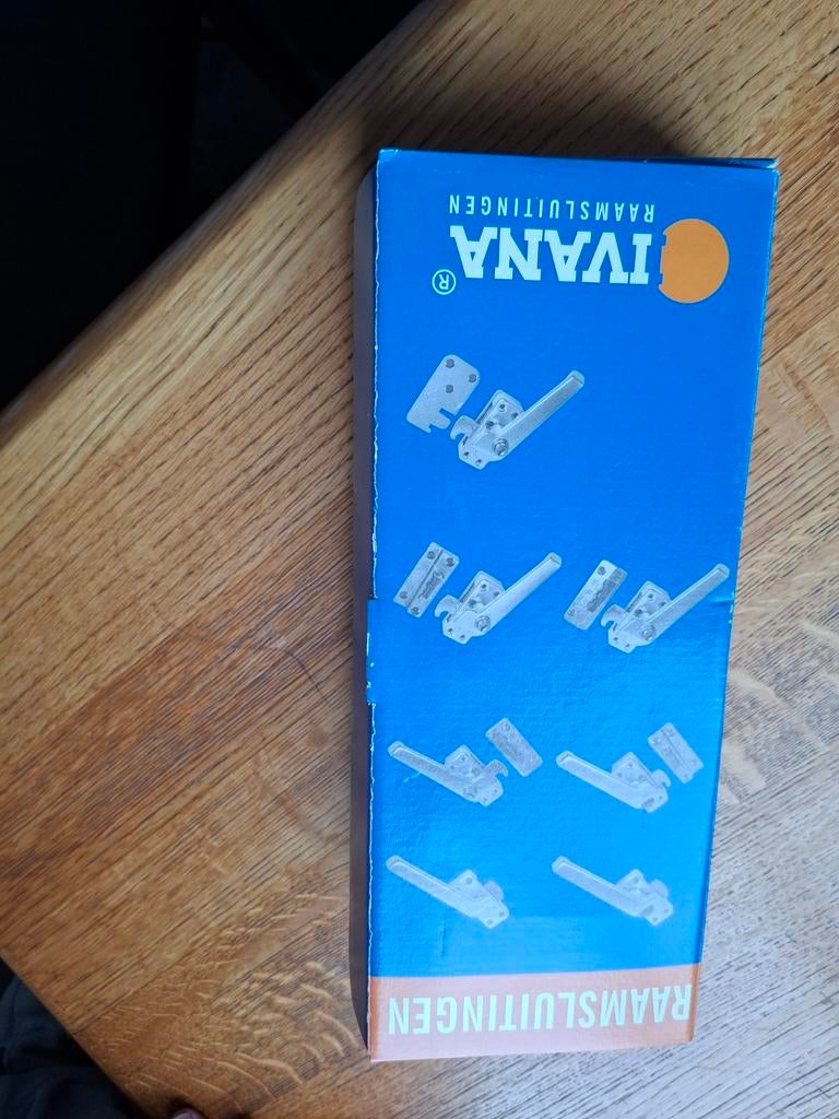 Raamsluitingen Axa Ivana, Doe-het-zelf en Verbouw, Hang- en Sluitwerk, Ophalen, Klink of Kruk