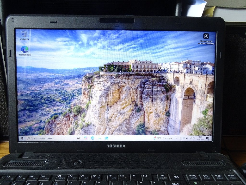 Laptop Thoshiba 15 inch, Computers en Software, Ophalen of Verzenden, Gebruikt, 15 inch, 2 tot 3 Ghz