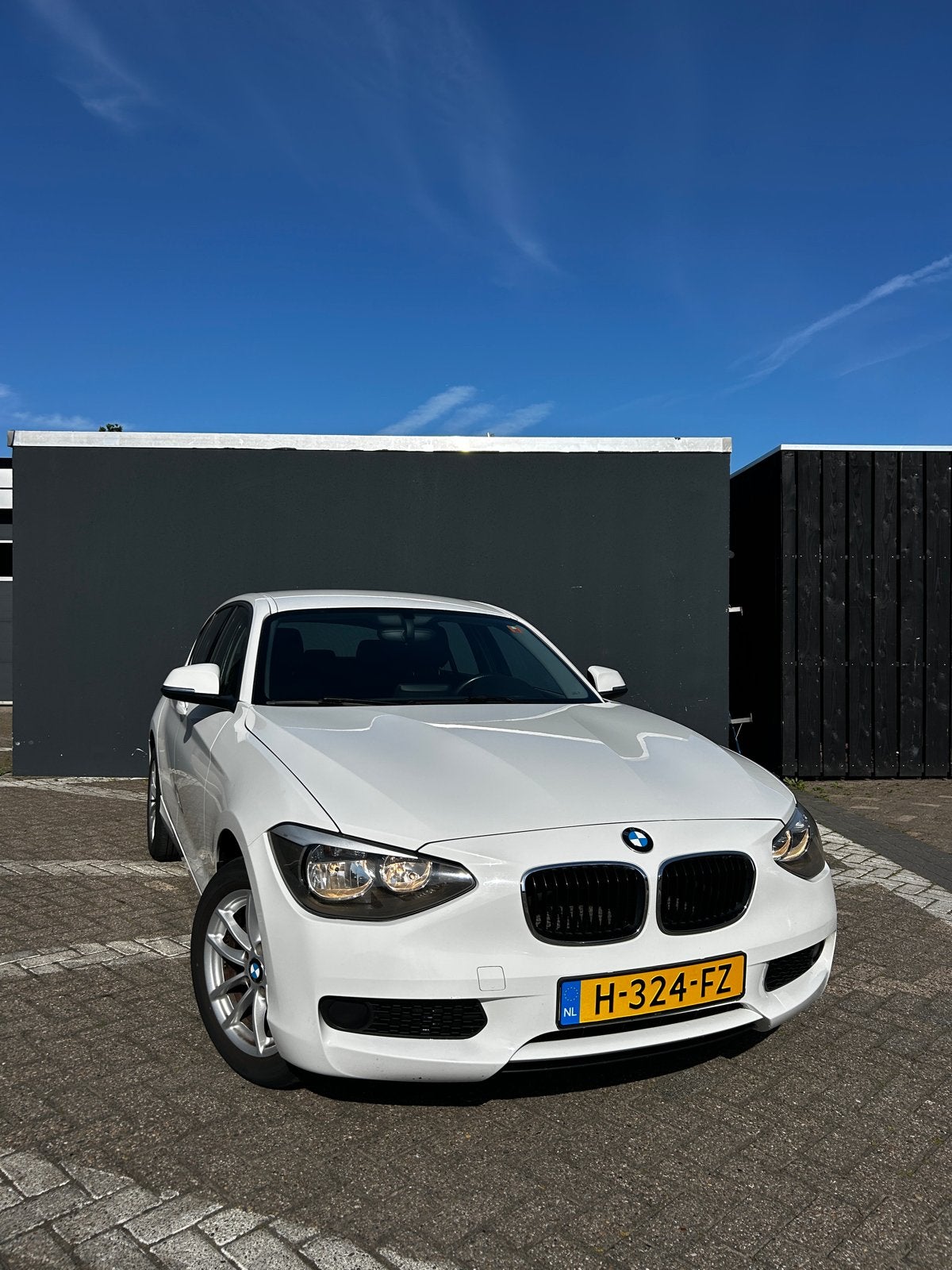 Nette BMW 116i 5-deurs | APK tot 01-2027 | Stoelverwarming, 1-Serie, Multifunctioneel stuurwiel, 4 cilinders, Wit