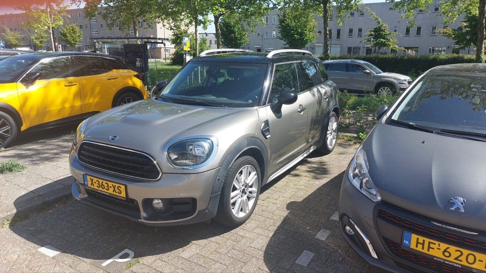 Mini Countryman 1.5 Cooper 2017 Grijs, Auto's, Voorwielaandrijving, 136 pk, Countryman, 715 kg