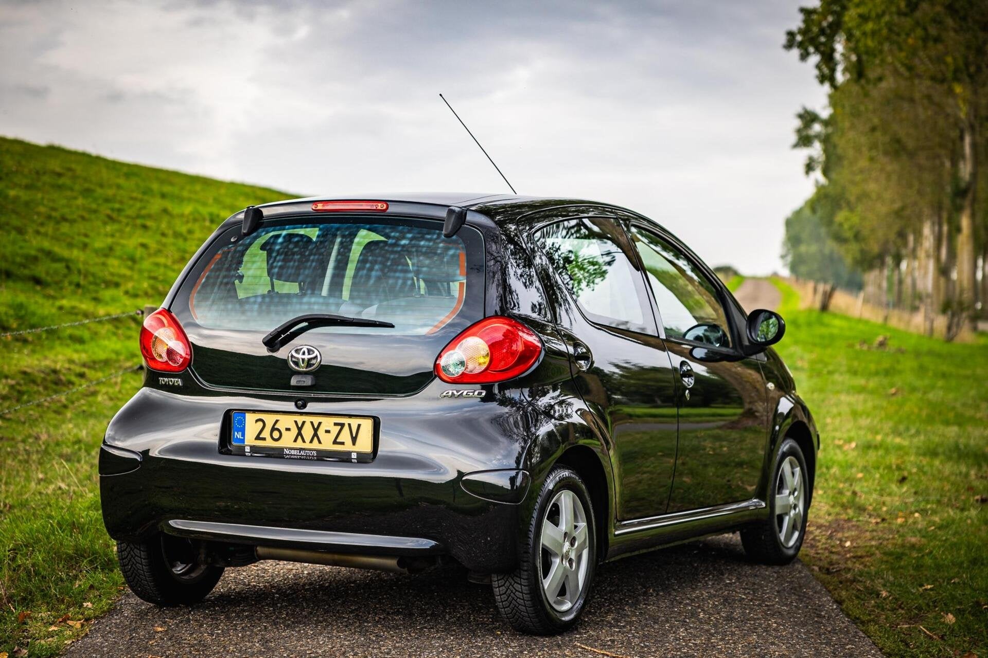 Toyota Aygo 1.0-12V Sport |Nap |Airco |5Deurs |LM velgen, Auto's, Voorwielaandrijving, Gebruikt, Met garantie (alle), 4 stoelen