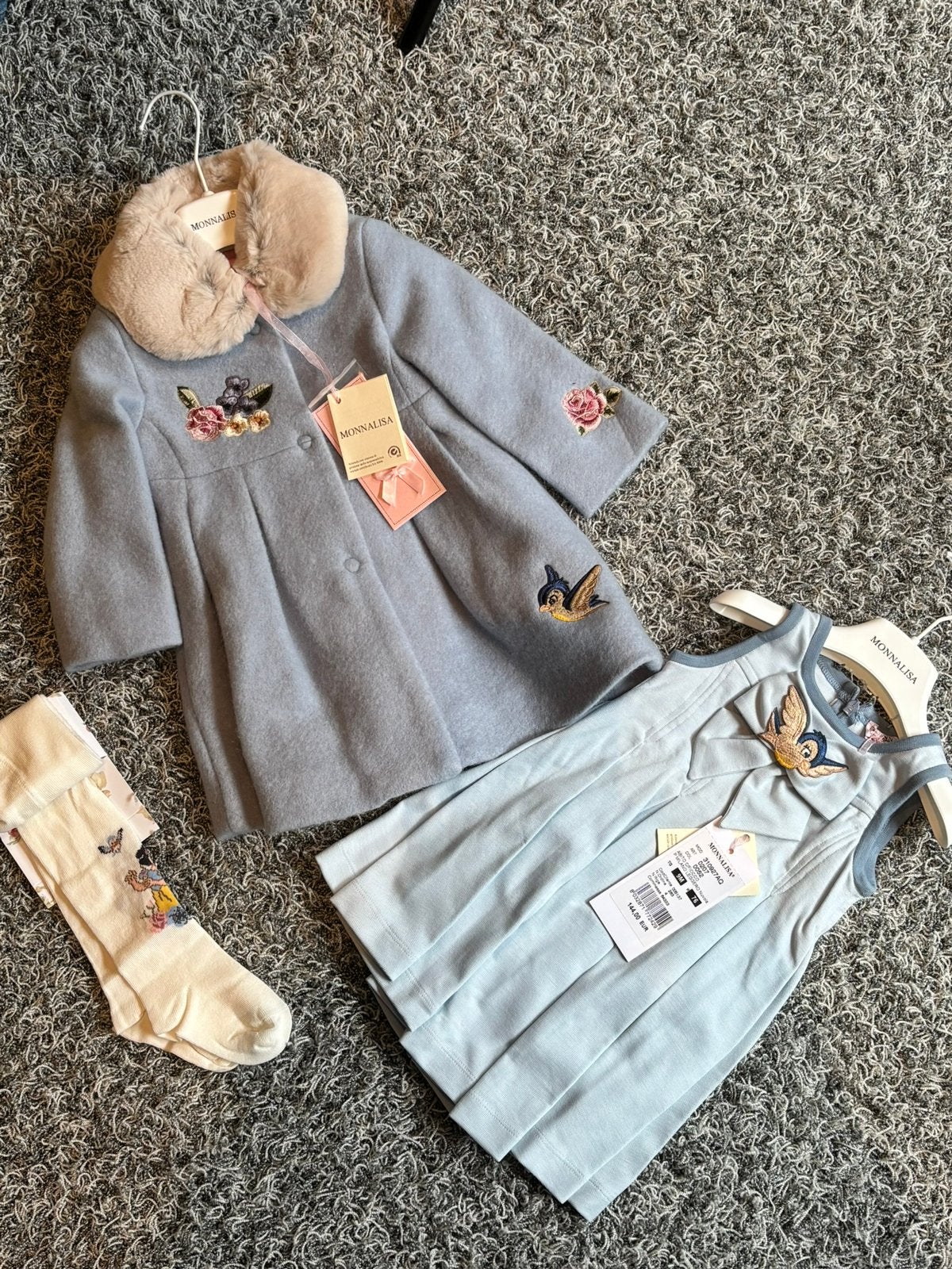 Monnalisa jas jurkje en panty 9 maanden nieuw, Kinderen en Baby's, Ophalen of Verzenden, Nieuw, Meisje, Jurkje of Rokje