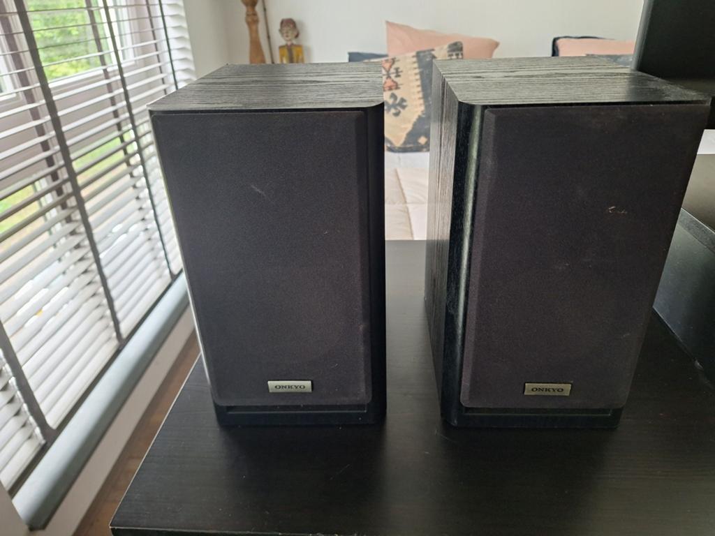 Onkyo D-045 2-weg boekenplank speakers, Audio, Tv en Foto, Luidsprekers, Overige merken, Gebruikt, Ophalen of Verzenden, Minder dan 60 watt