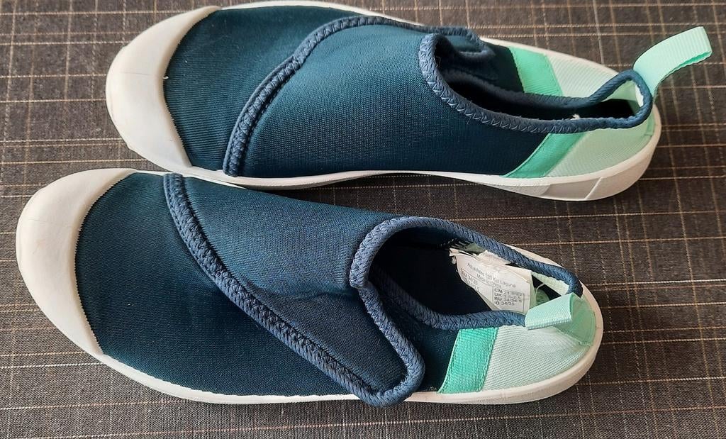 Decathlon waterschoenen maat 34/35 zo goed als nieuw, Ophalen, Jongen of Meisje, Decathlon, Zo goed als nieuw