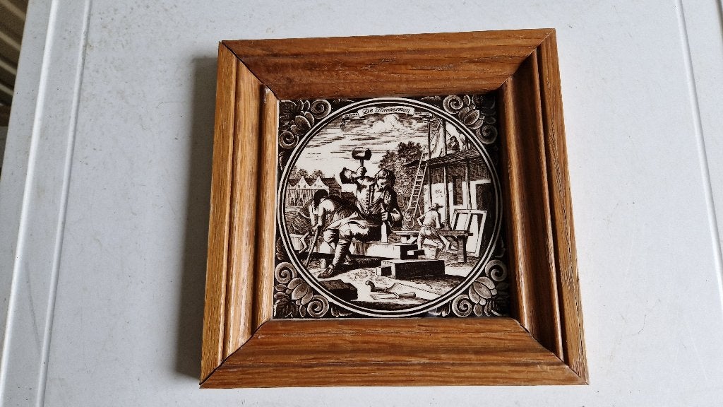 oude tegel de timmerman in lijst, Ophalen of Verzenden