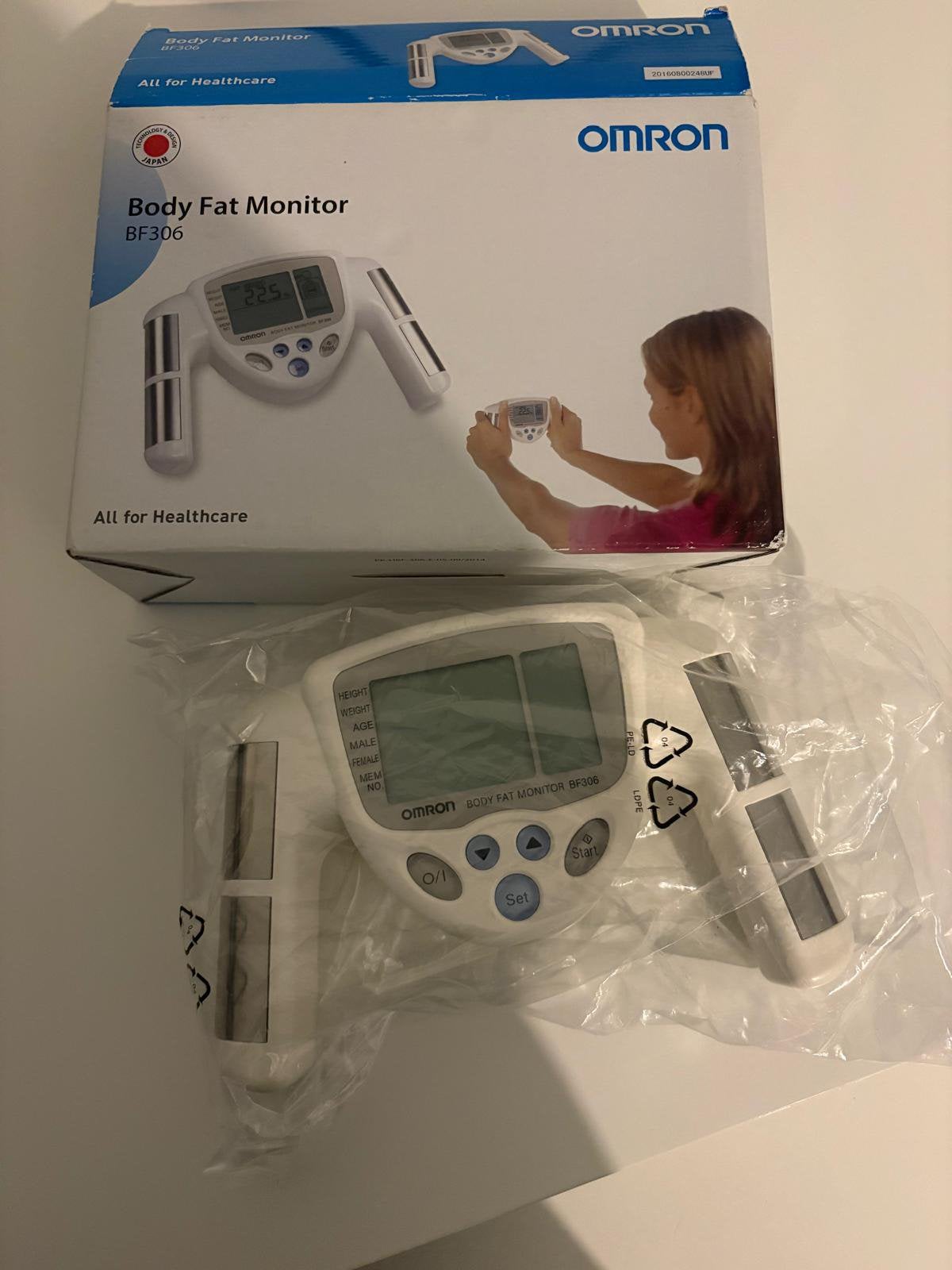 Omron Body Fat Monitor BF306 (nieuw in doos), Ophalen, Zo goed als nieuw, Personenweegschaal, 100 kg of meer