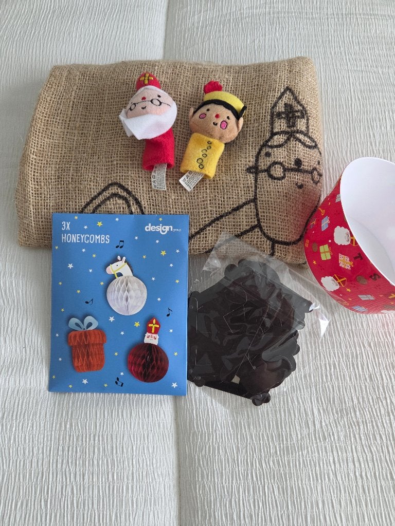 Sinterklaas decoratie, Verzenden, Zo goed als nieuw