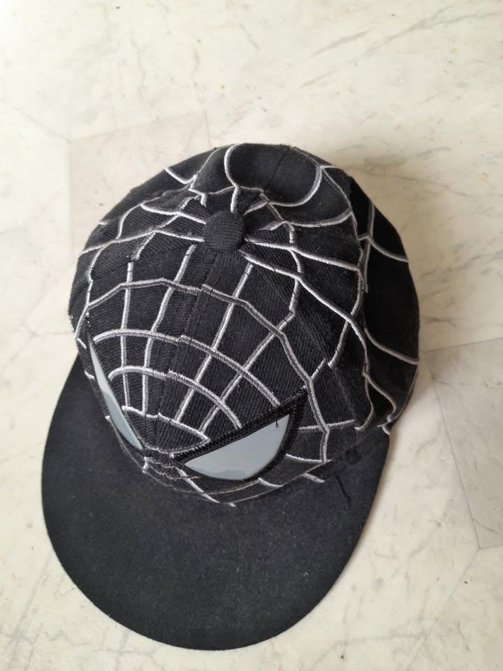 Pet Met Spider Logo Maat S, Ophalen of Verzenden, Zo goed als nieuw, 57 cm (M, 7⅛ inch) of minder, Pet