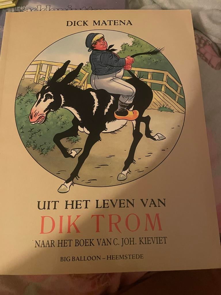 Uit het leven van Dik Trom - Stripboek Dick Matena, Boeken, Stripboeken, Eén stripboek, Ophalen of Verzenden, Gelezen