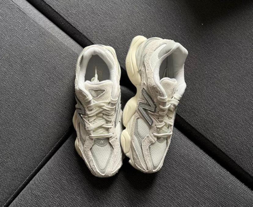 New balance 9060 sea salt, Ophalen of Verzenden, Zo goed als nieuw, Overige kleuren, Sneakers of Gympen