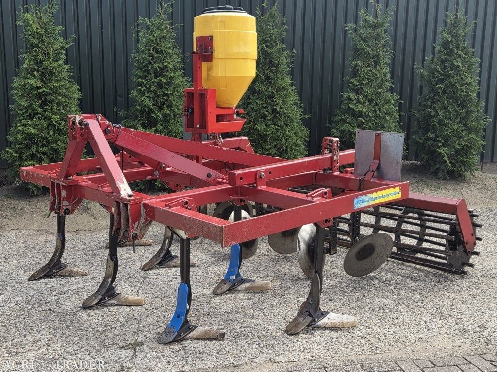 Vleugel cultivator + zaaiopbouw, Vleugelcultivator, Akkerbouw, Vleugelcultivator, Vleugelcultivator