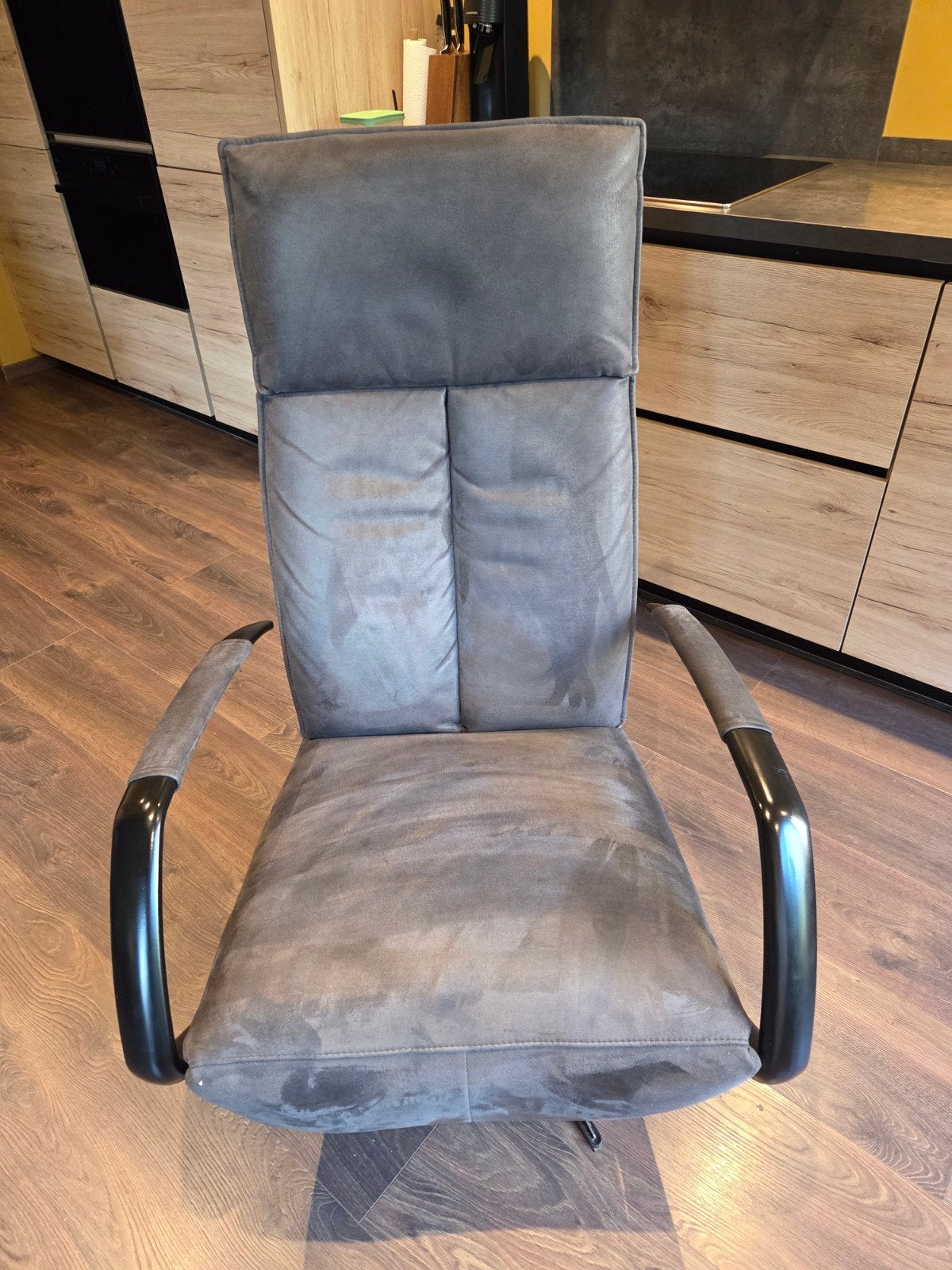 Comfortabele grijze fauteuil - Zo goed als nieuw, Ophalen, Zo goed als nieuw, Stof, Eén