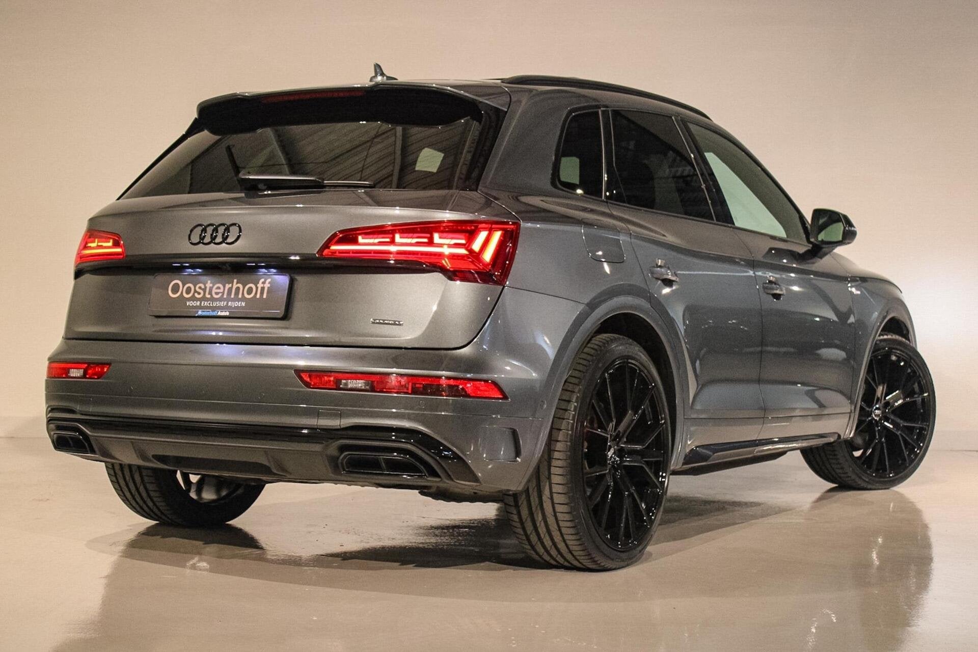 Audi Q5 55 TFSI e S edition LUCHTV | PANO | B&O | MASSAGE, Auto's, Automaat, Dealer onderhouden, Gebruikt, 4 cilinders