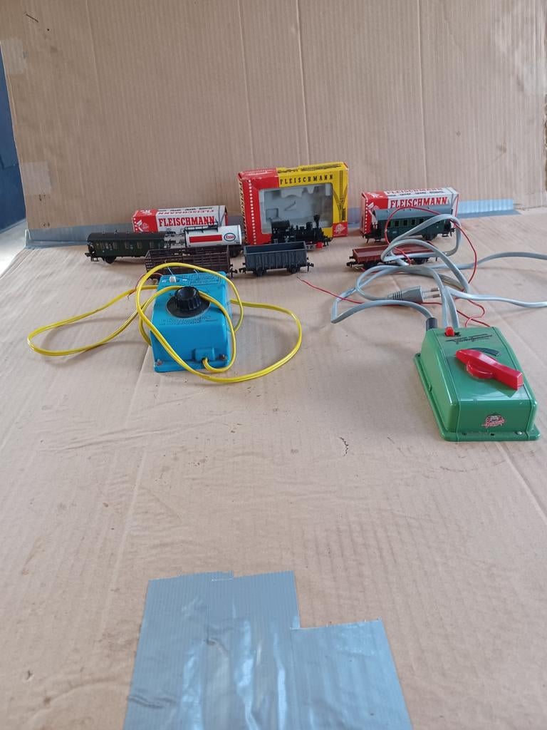 elektrische Trein met wagons + trafo's, Overige merken, Gebruikt, Gelijkstroom, Wagon