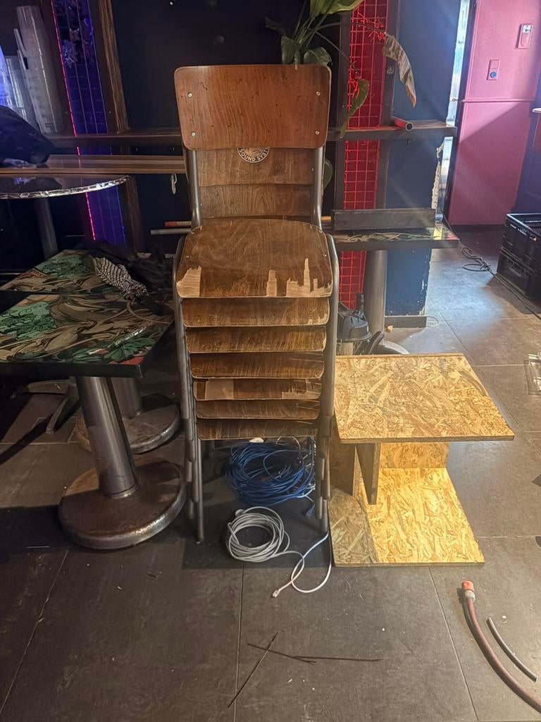 15 stoelen gratis af te halen, Ophalen, Zo goed als nieuw, Vijf, Zes of meer stoelen