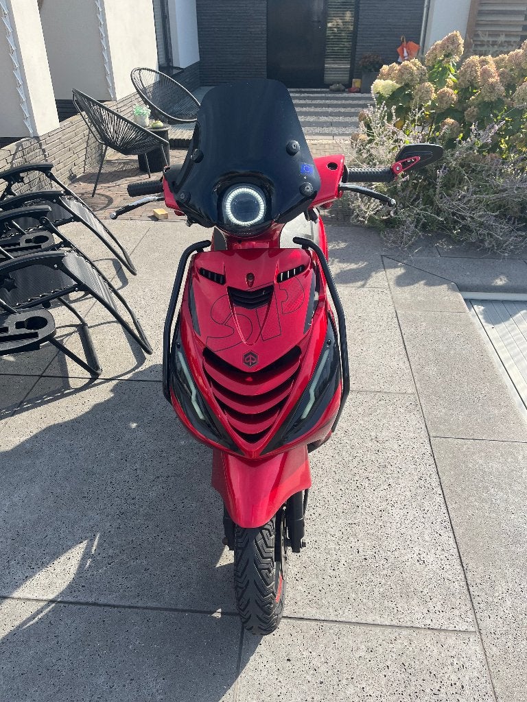 Piaggo zip - candy red - 2014, Fietsen en Brommers, Ophalen, Gebruikt, Maximaal 45 km/u, Zip