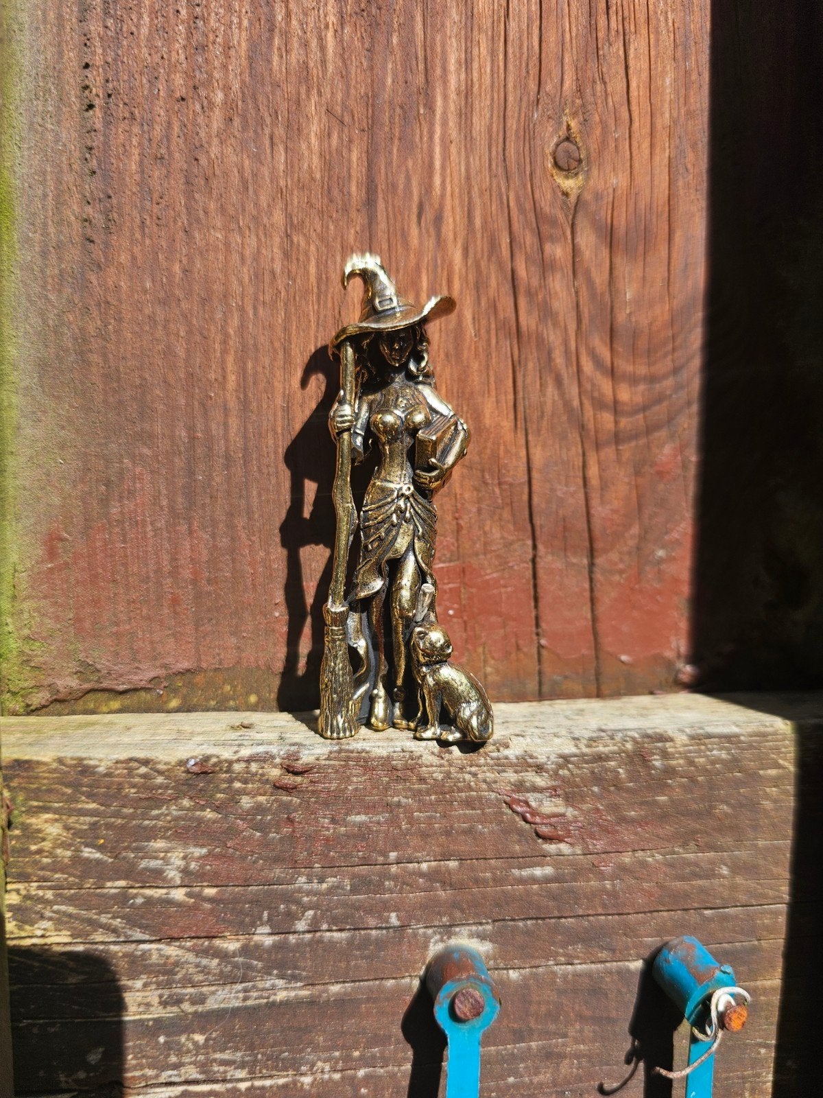 Bronzen Heks Beeldje met Bezem en Kat, Verzamelen, Beelden en Beeldjes, Ophalen of Verzenden, Nieuw, Fantasy