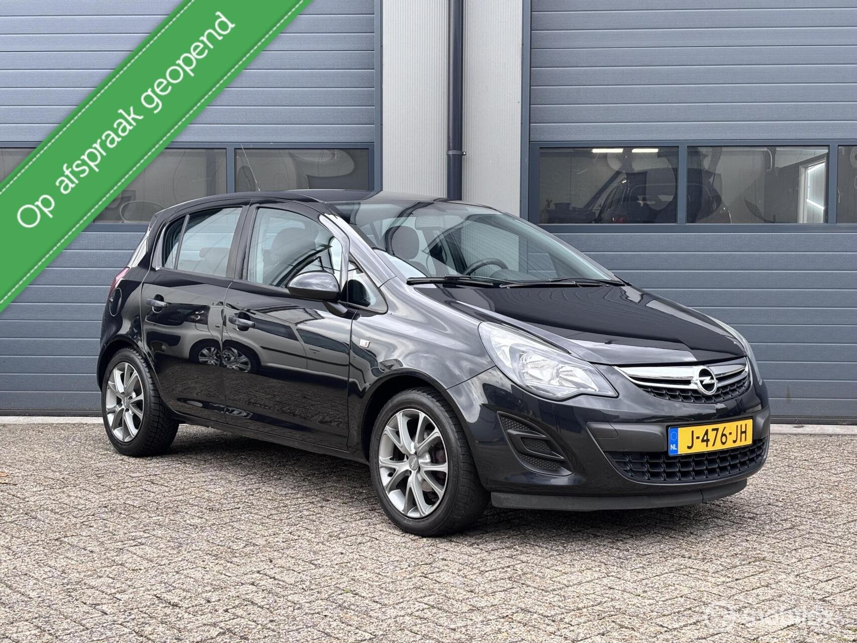 Opel Corsa 1.4-16V Berlin 5 DRS/BWJ 2014, Auto's, Voorwielaandrijving, Euro 5, 4 cilinders, Bedrijf