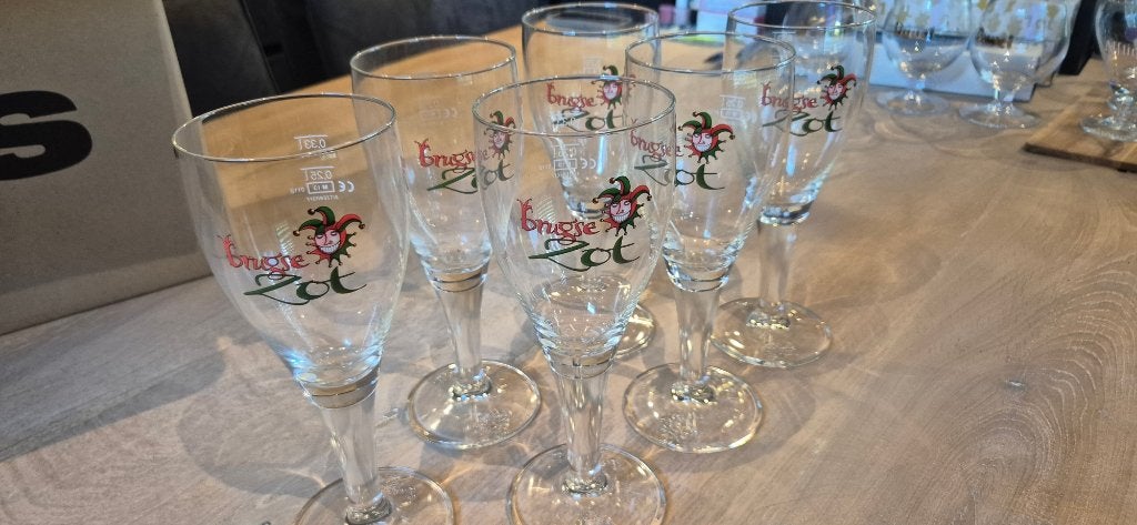 Brugse Zot bierglazen 6 stuks, Verzamelen, Ophalen of Verzenden, Zo goed als nieuw, Glas of Glazen, Overige merken