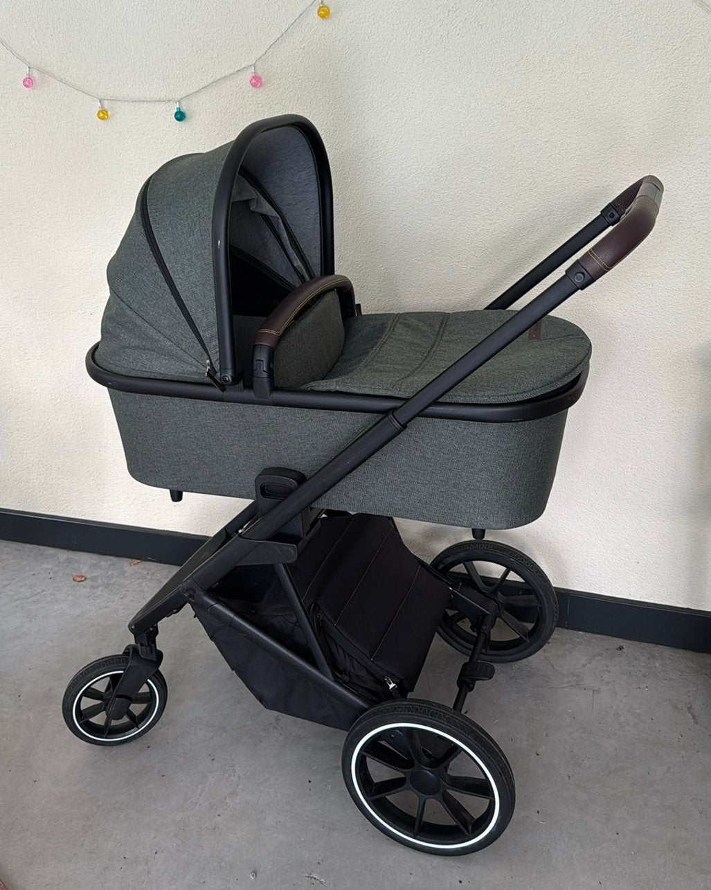 Qute Q-rider kinderwagen / wandelwagen groen, Gebruikt, Combiwagen, Met reiswieg, Ophalen