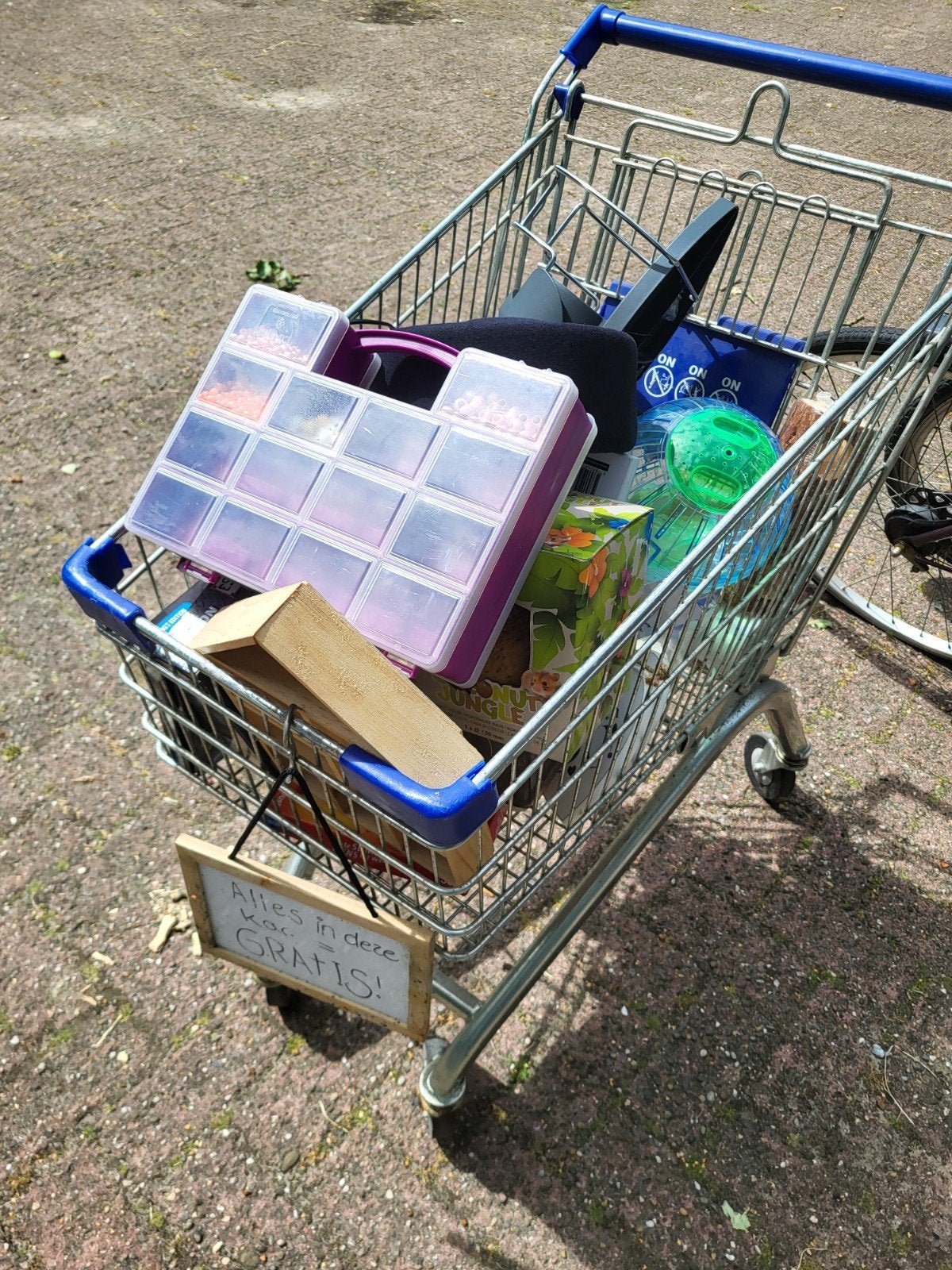 Gratis spullen: in 1x meenemen. meubels en diverse items, Ophalen, Gebruikt