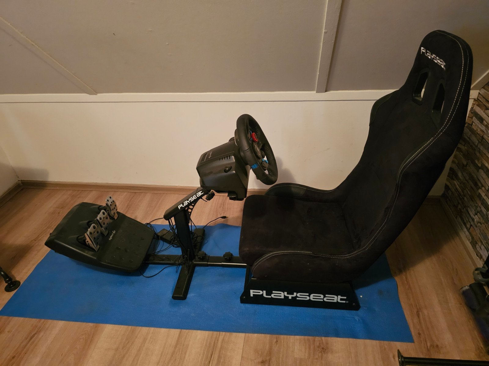 Playseat met Logitech G29 racestuur en pedalen, Spelcomputers en Games, Spelcomputers | Sony PlayStation Consoles | Accessoires