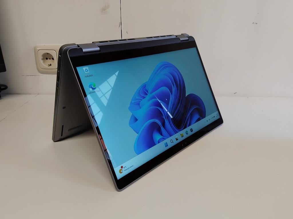 Dell Latitude 5350 2-in-1 Touchscreen Garantie 9 April 2028, Computers en Software, Windows Laptops, Gebruikt, Dell Latitude 5350 2-in-1