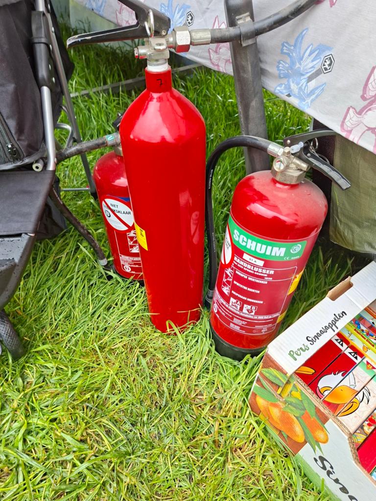 1 poederbrandblusser verzegeld, Ophalen, Zo goed als nieuw, Brandblusser