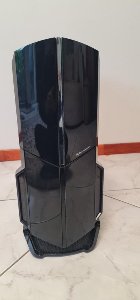 PC met AMD Phenom II X6, 12GB RAM, 250GB SSD, 4.2TB HD, Computers en Software, Computerbehuizingen, Gebruikt, Ophalen