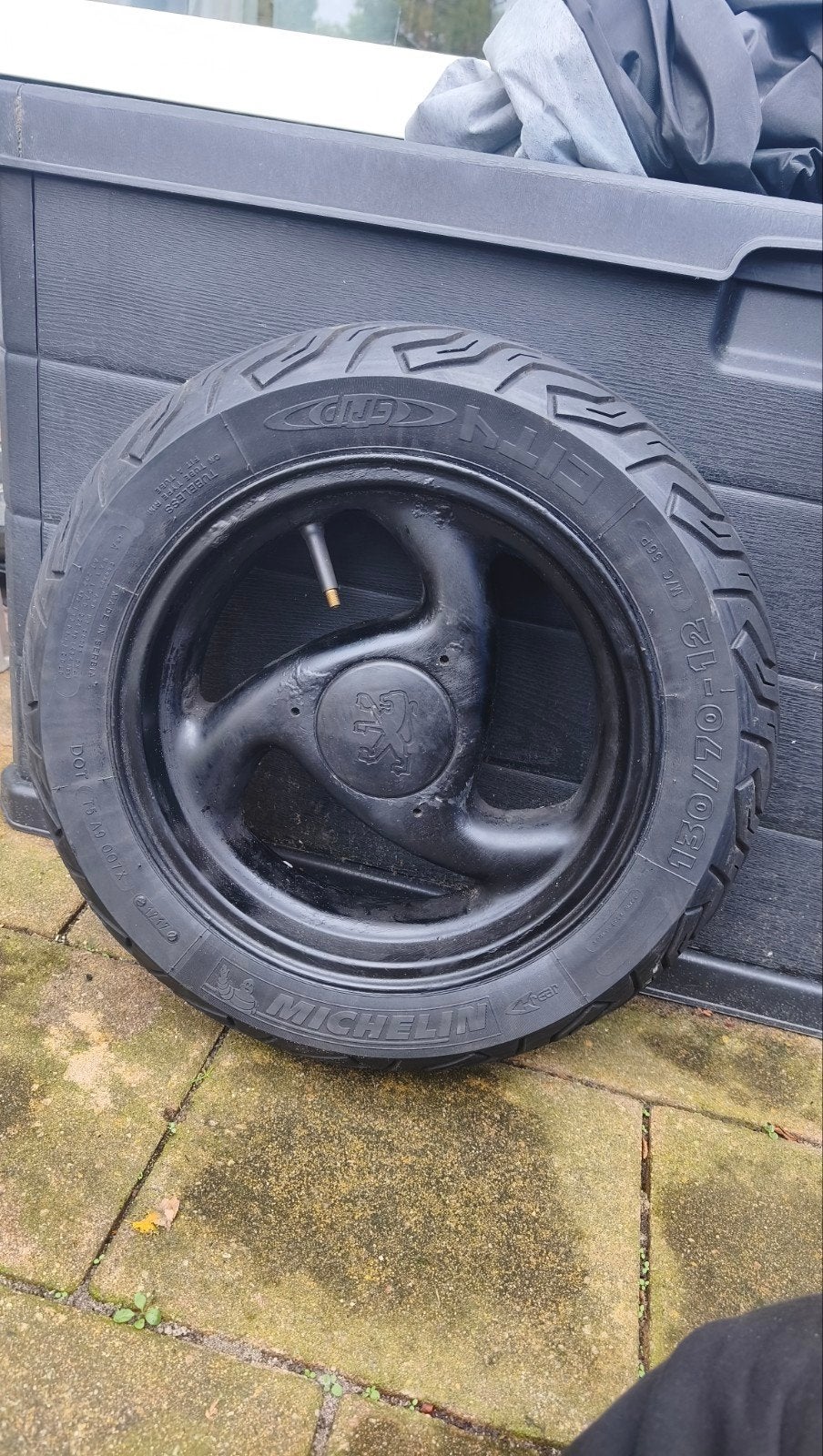 Vivacity velg met nieuwe Michelin band, Ophalen of Verzenden, Zo goed als nieuw, Overige typen, Peugeot