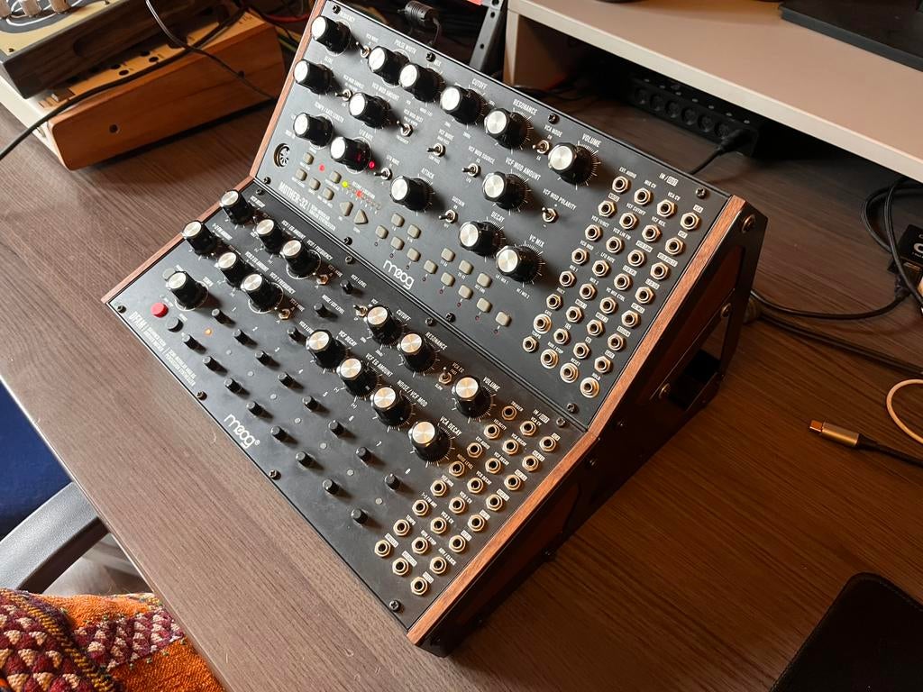 Moog Mother 32 + Dfam, Muziek en Instrumenten, Overige merken, Zo goed als nieuw, Met midi-aansluiting, Overige aantallen