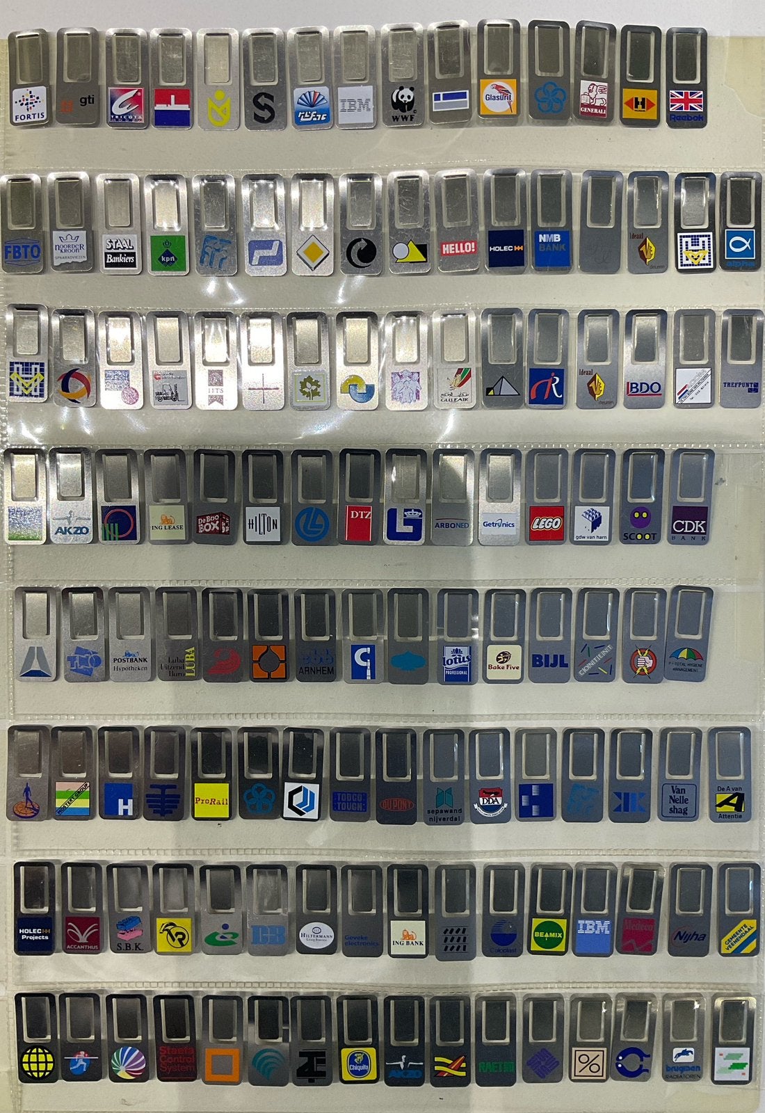 250 Verschillende markclips ., Verzamelen, Ophalen of Verzenden, Zo goed als nieuw