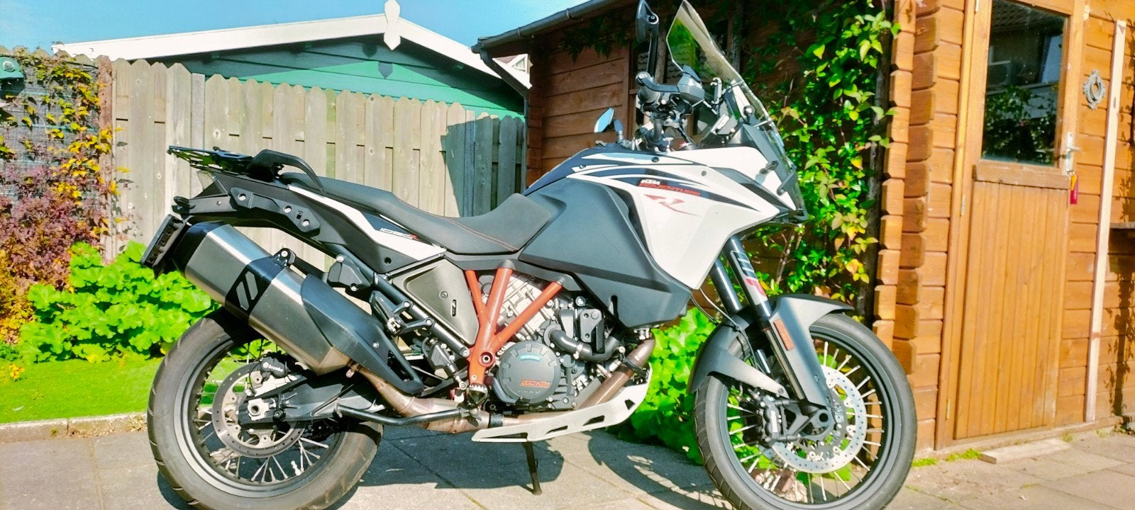 KTM 1090 Adventure R met vele extra's en lage km-stand, 2 cilinders, Gebruikt, Handvatverwarming, Particulier