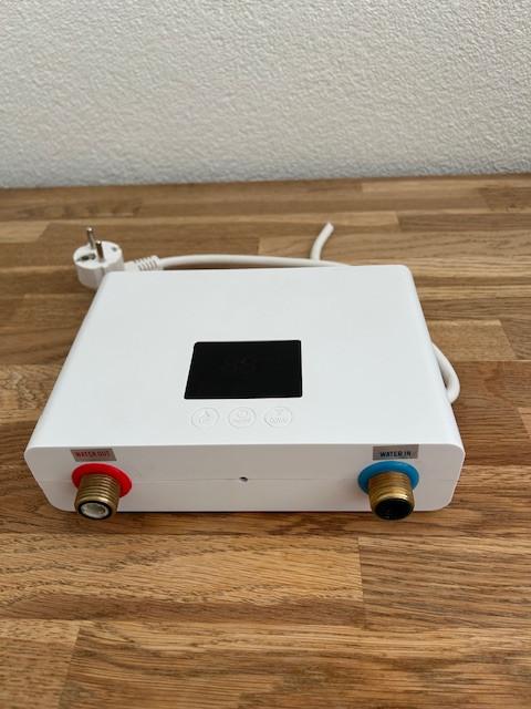 Doorstroomboiler, kabel doorgeknipt, Ophalen, Gebruikt, Boiler, Minder dan 3 jaar oud