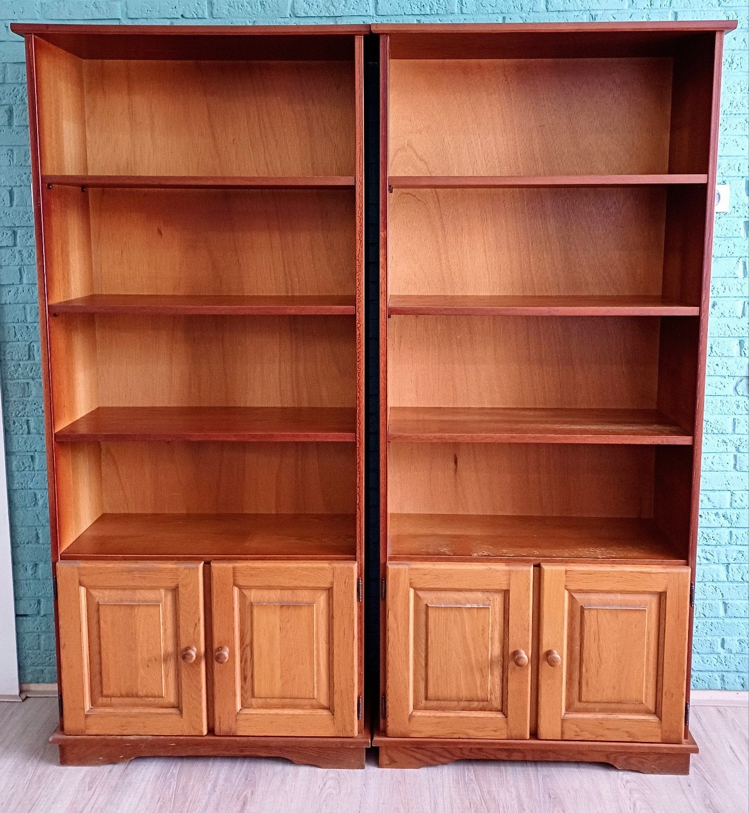 2 Boekenkasten, Ophalen, 50 tot 100 cm, 150 tot 200 cm, 25 tot 50 cm