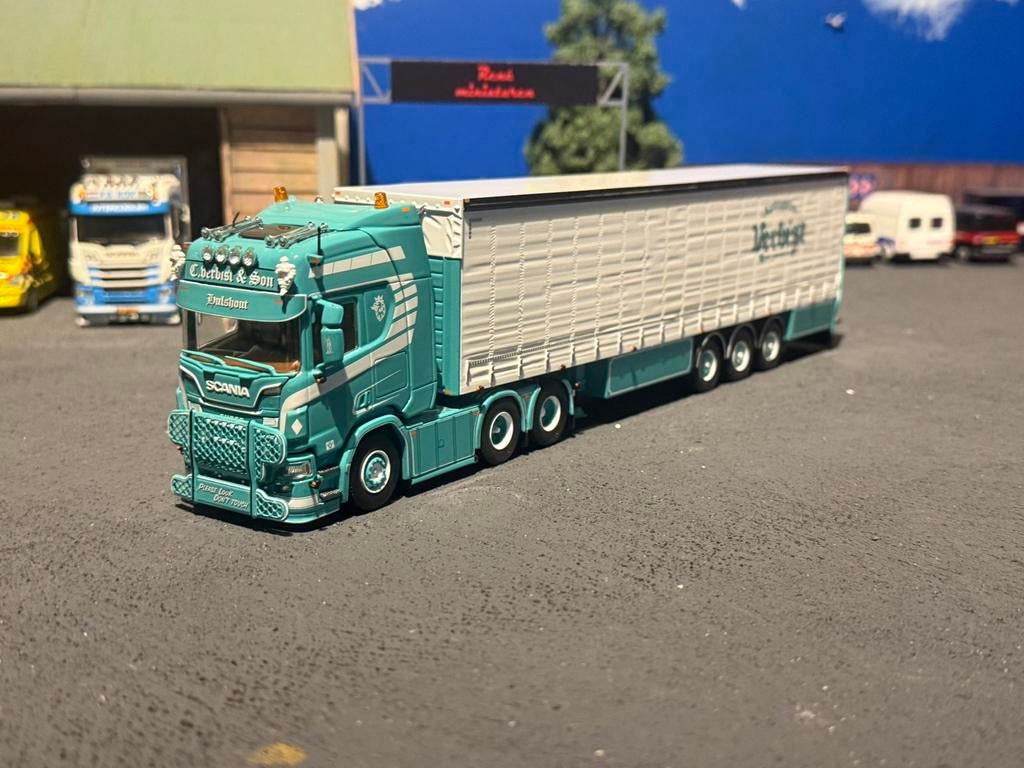 Tekno verbist, Tekno, Nieuw, Tekno, Bus of Vrachtwagen