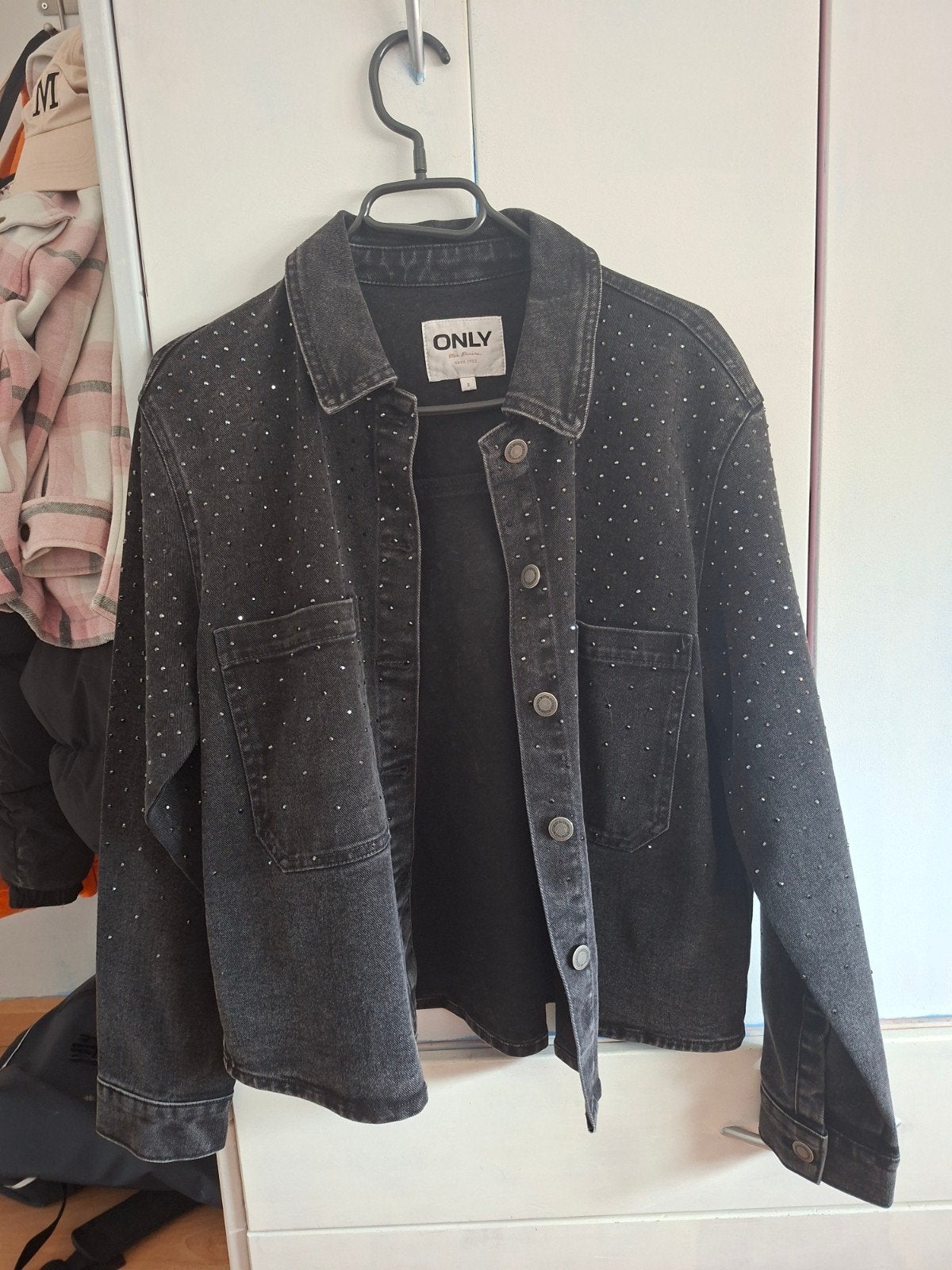 ONLY spijkerjasje met strass steentjes, Verzenden, Zwart, Maat 36 (S), ONLY